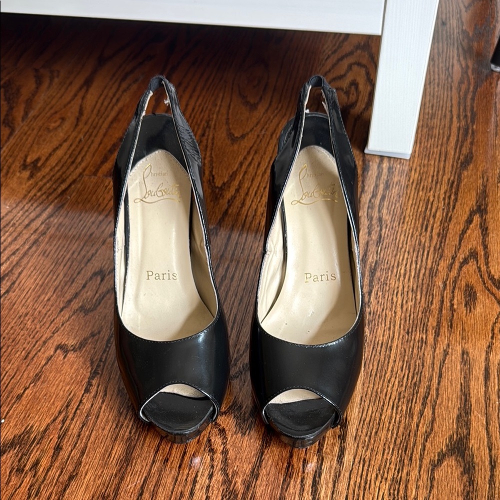 Christian Louboutin Black Pumps